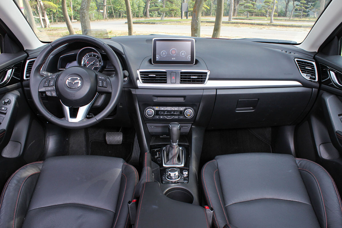 20150115Mazda329.jpg