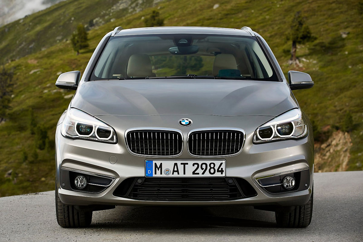 BMW-2-Series_Active_Tourer_2015_1600x1200_wallpaper_99.jpg