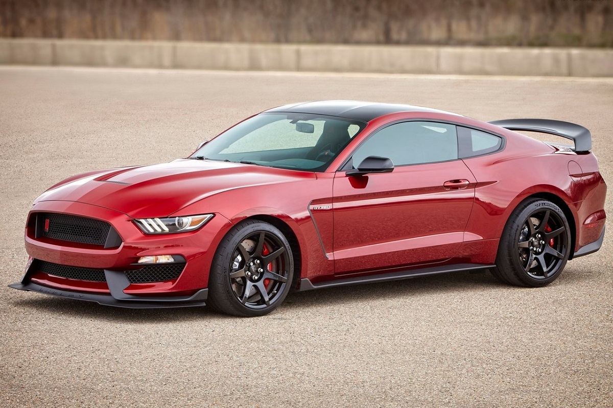 Ford-Mustang_Shelby_GT350_2017_ (2).jpg
