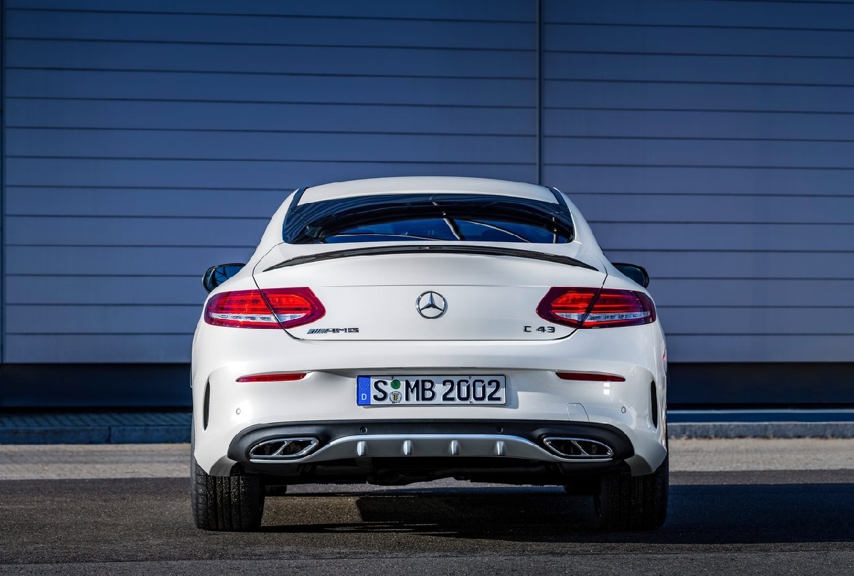 Mercedes-Benz-C43_AMG_4Matic_Coupe_2017_1280x960_wallpaper_09.jpg