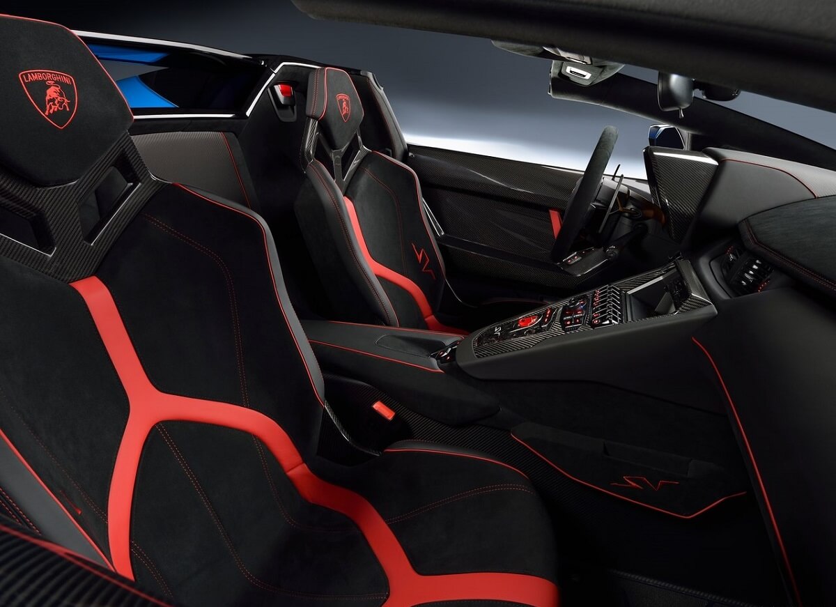 Lamborghini-Aventador_LP750-4_SV_Roadster-2016.jpg