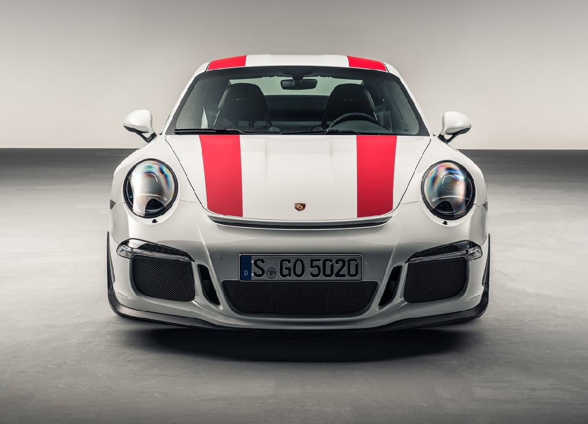 Porsche-911_R_2017 (2).jpg
