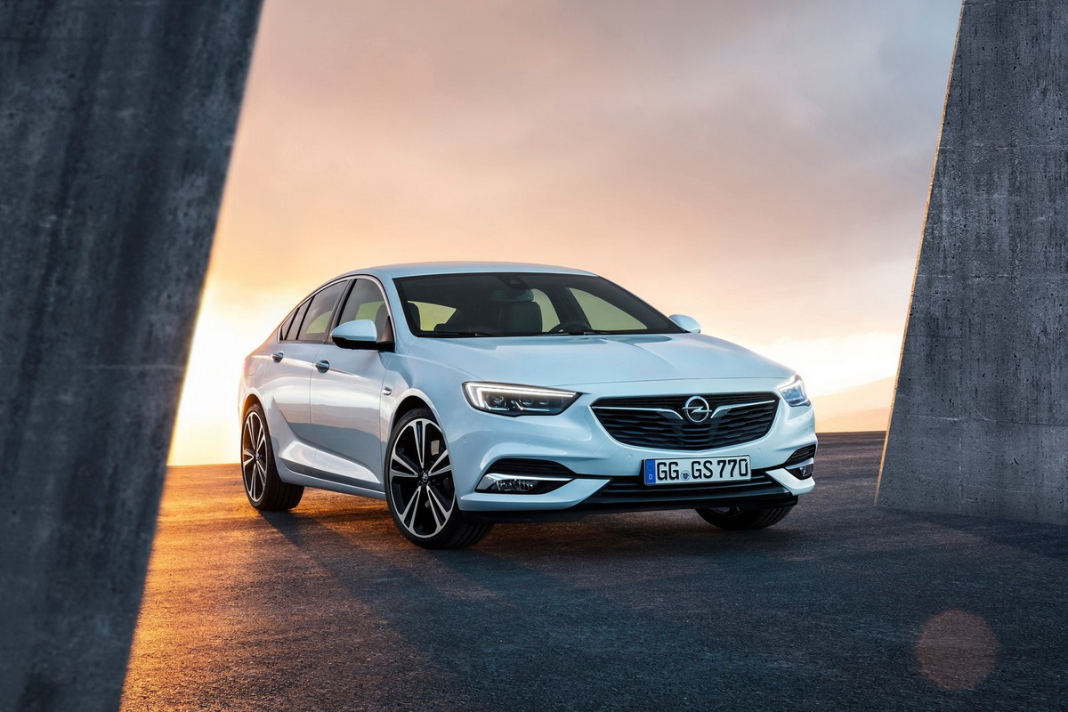 Opel-Insignia_Grand_Sport-2017-1600-03.jpg