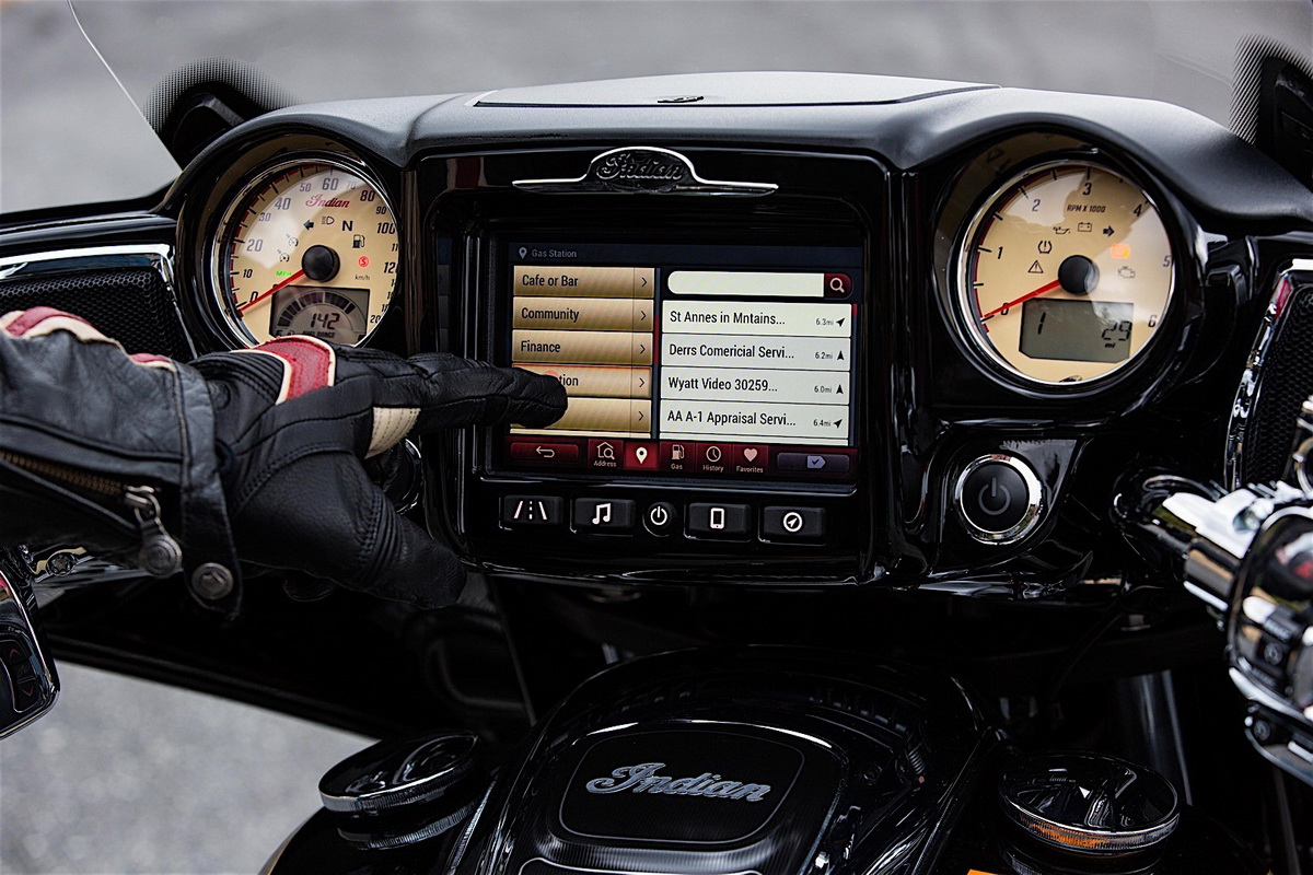 indian-motorcycles-gaining-new-ride-command-infotainment-system_10.jpg