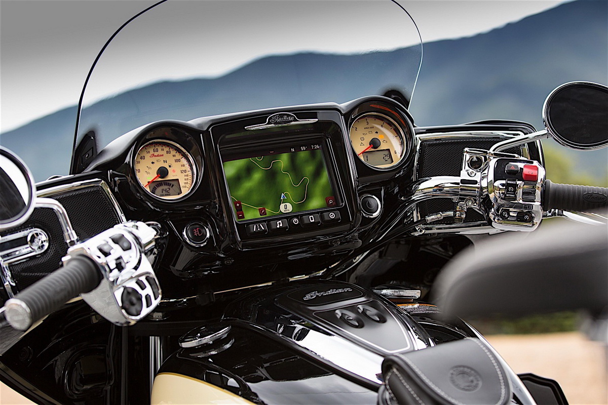 indian-motorcycles-gaining-new-ride-command-infotainment-system_7.jpg