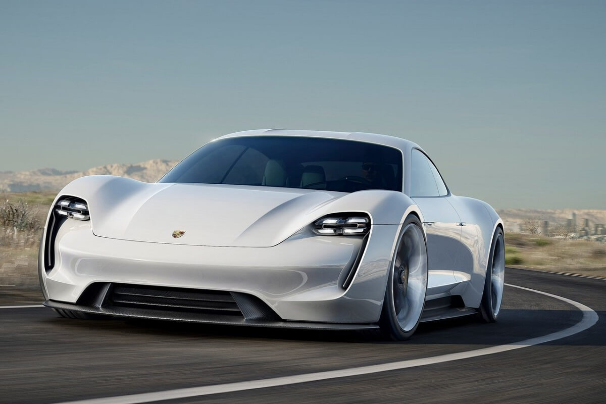 Porsche-Mission_E_Concept-2015 (1).jpg