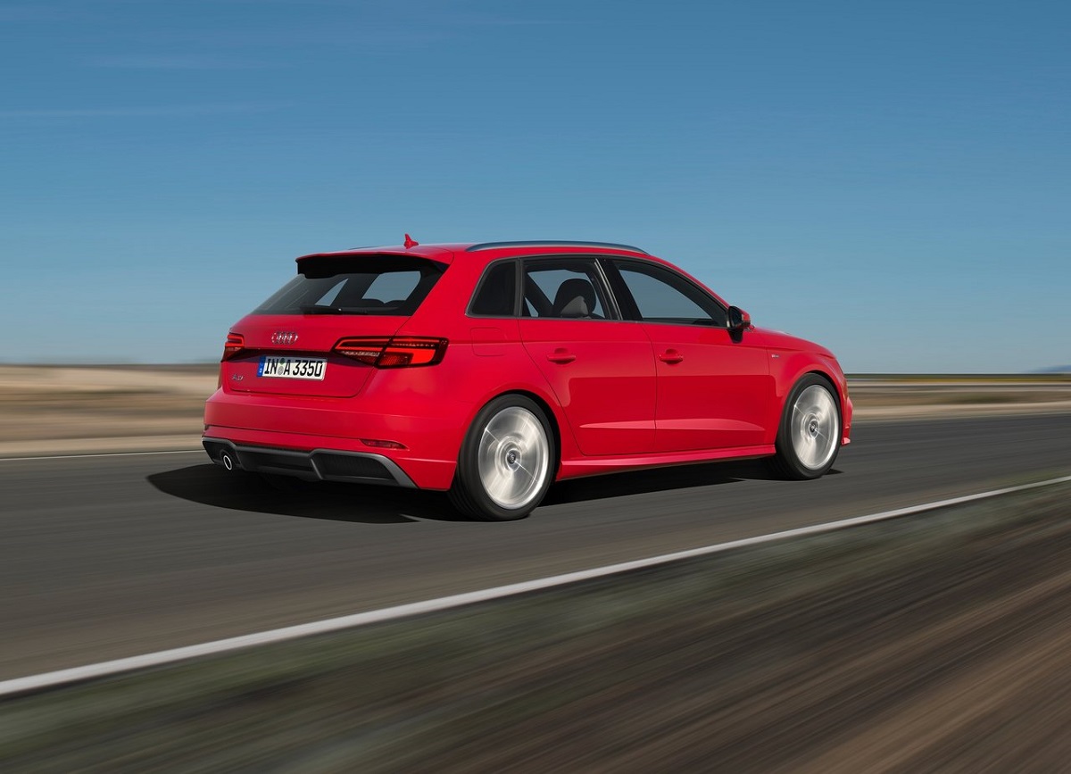 Audi-A3_Sportback-2017 (1).jpg