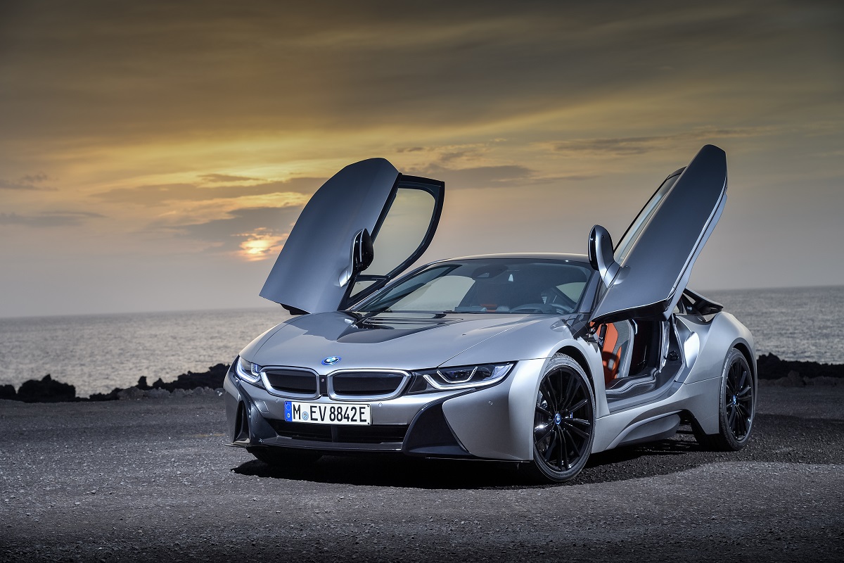 P90285392_highRes_the-new-bmw-i8-coupe.jpg