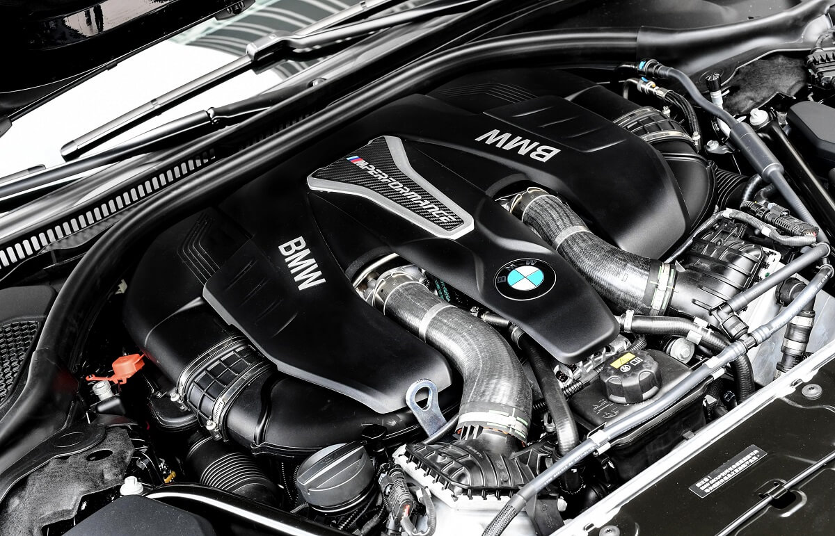 BMW M550i xDrive (4).jpg