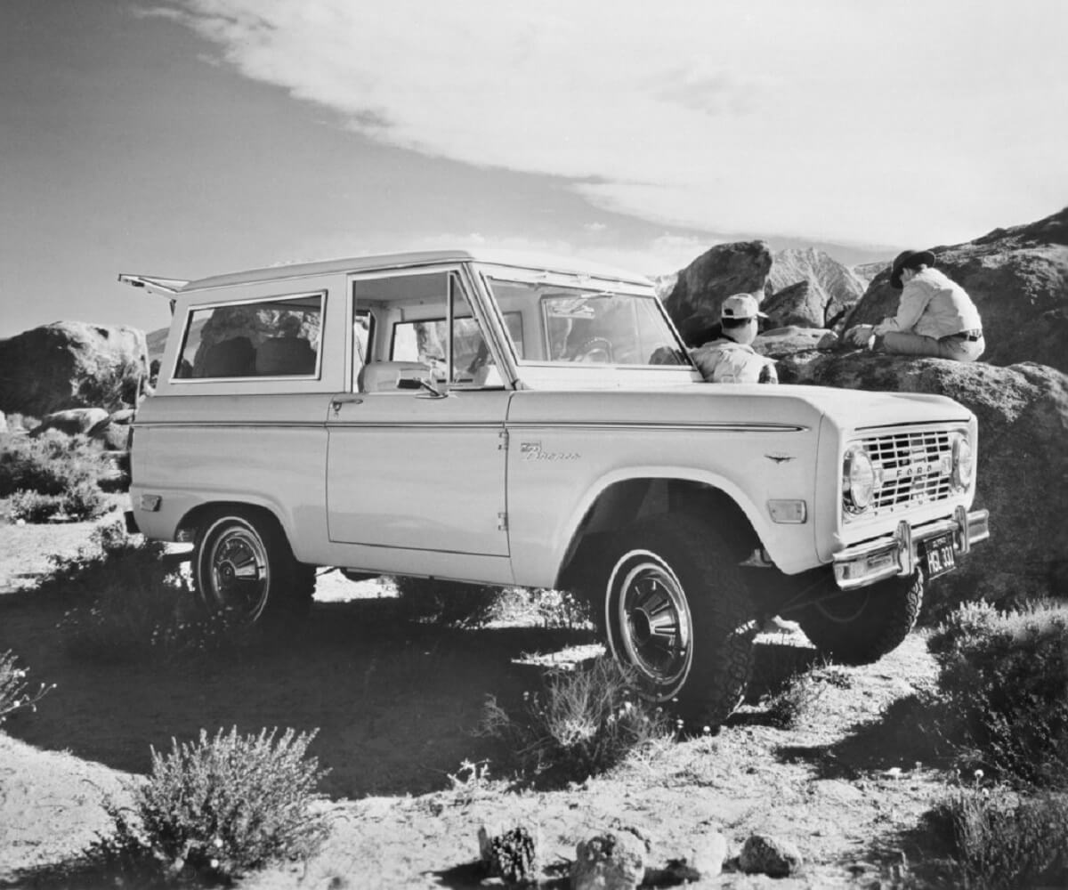 1968-Ford-Bronco-neg-149010-062-1024x970.jpg