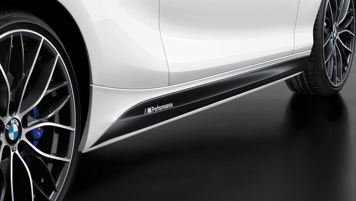 P90259142_highRes_the-new-bmw-m240i-m-.jpg