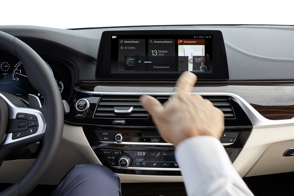 [新聞照片八] 全新BMW 520i Luxury車型預售期間可享免費升級手勢控制功能.jpg
