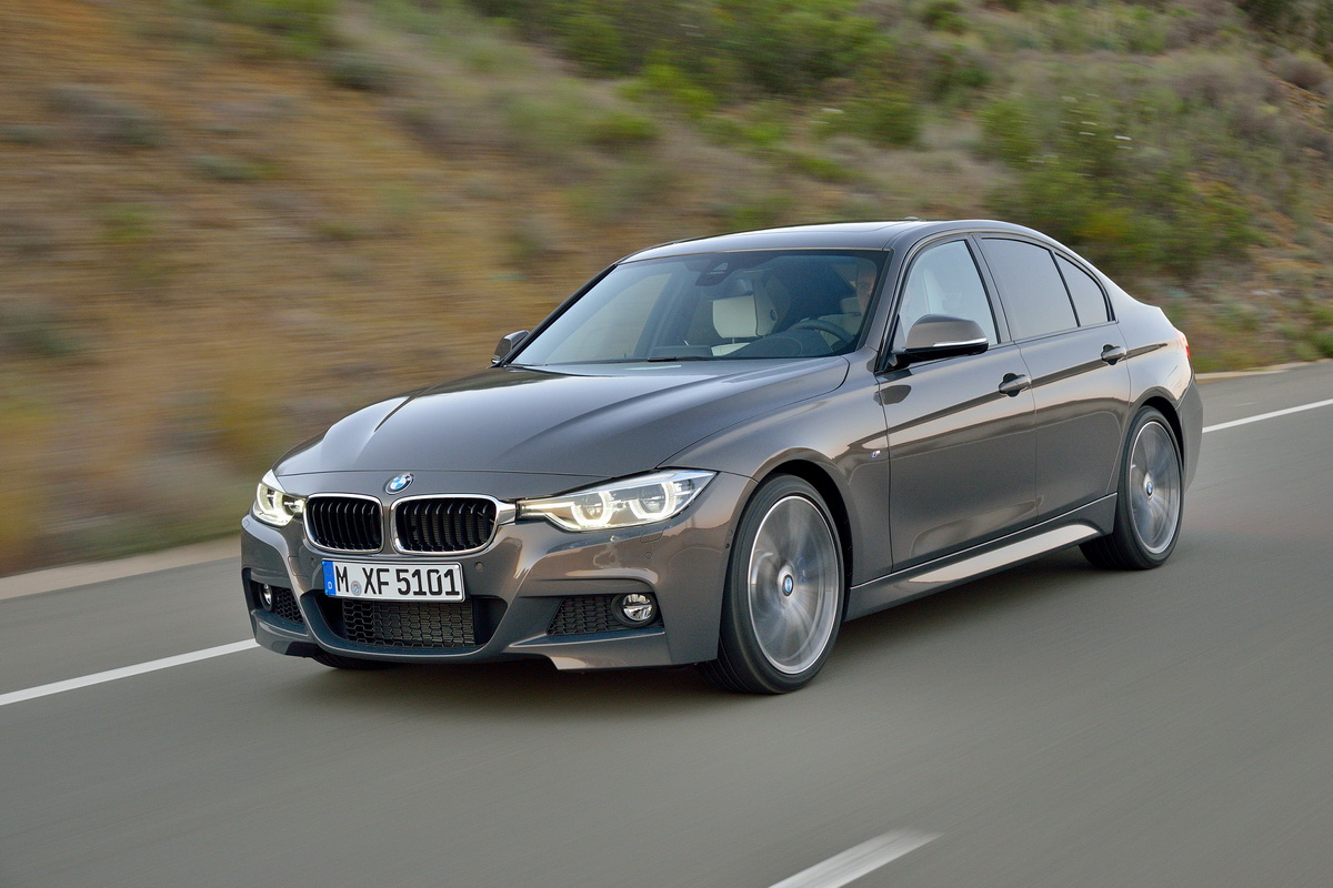 [新聞照片五] BMW 3系列特定車型加碼贈送一年乙式全險.jpg