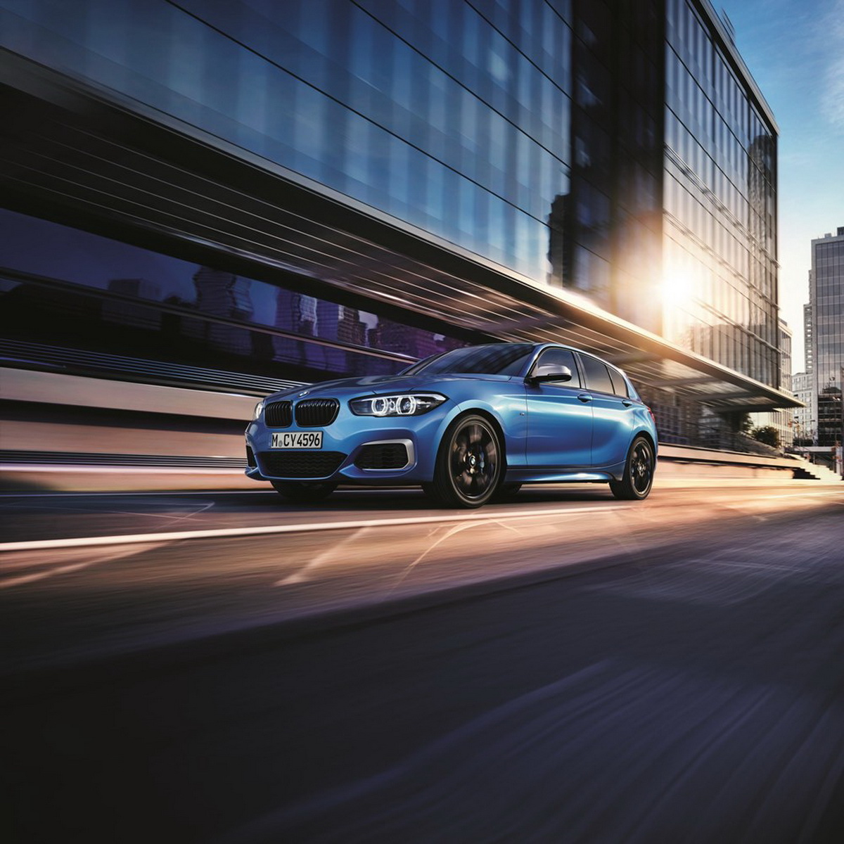 [新聞照片一] 全新BMW 1系列Shadow Edition 9月1日全台展示中心同步登場.jpg