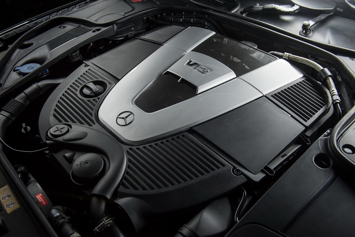The new Mercedes-Maybach S650換上與AMG 65家族相同的動力系統，6.0升V12 Bi-Turbo引擎榨出高達630hp最大馬力，較先前提升100hp之譜，展現動力效能的高度進化.jpg