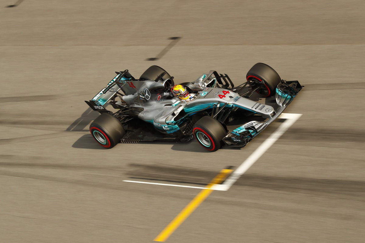 Lewis Hamilton除了再次推進桿位紀錄以外，也持續於車手積分排行榜以34分的積分差拉大與Sebastian Vettel的差距。.jpg