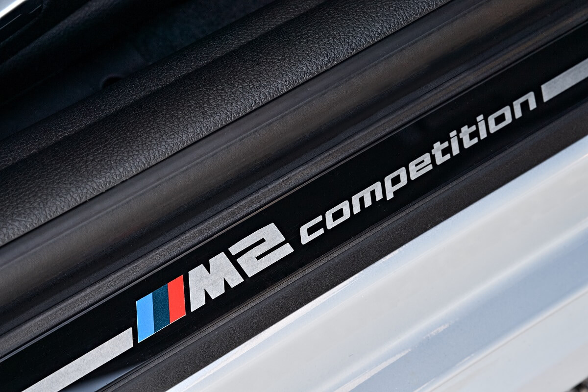 P90298681_highRes_the-new-bmw-m2-compe.jpg