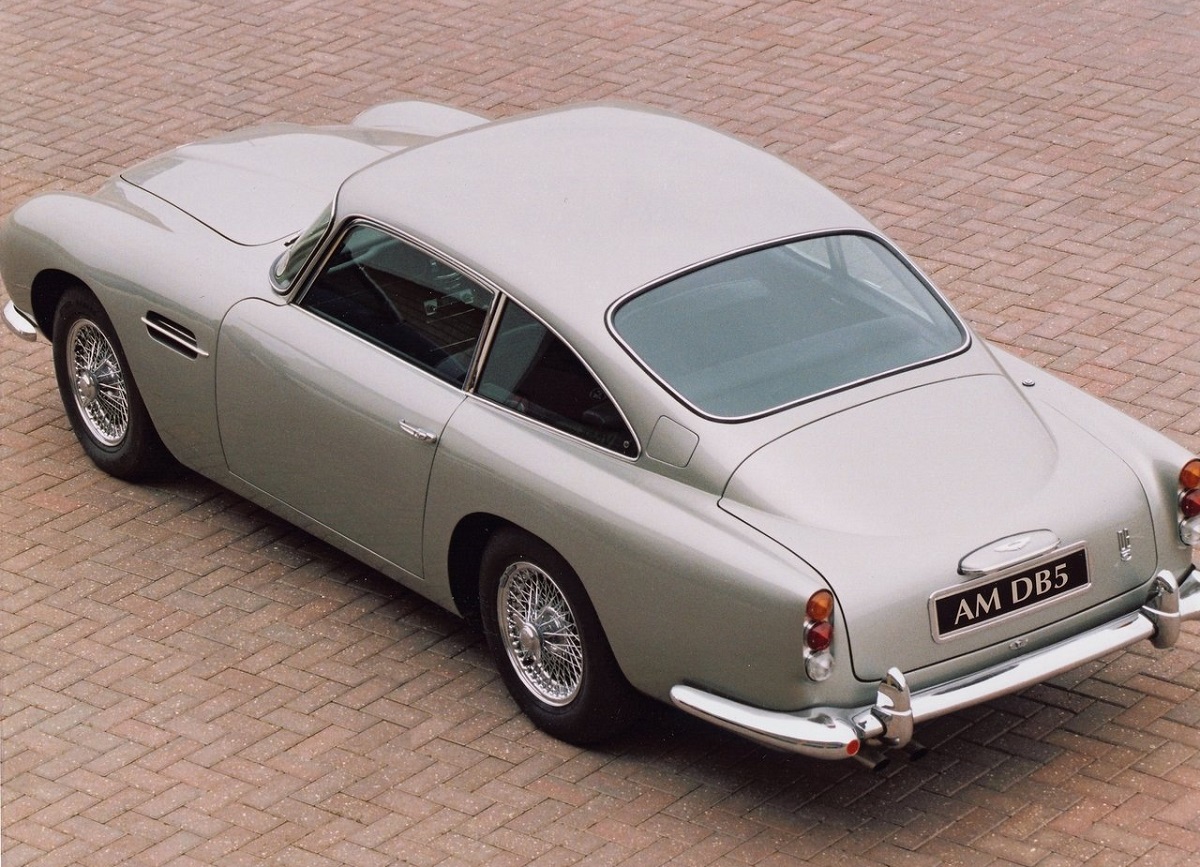 Aston_Martin-DB5-1963-2.jpg