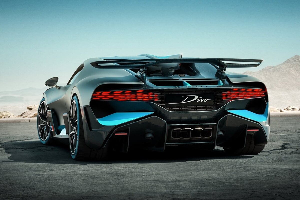 Bugatti-Divo-2019-2.jpg