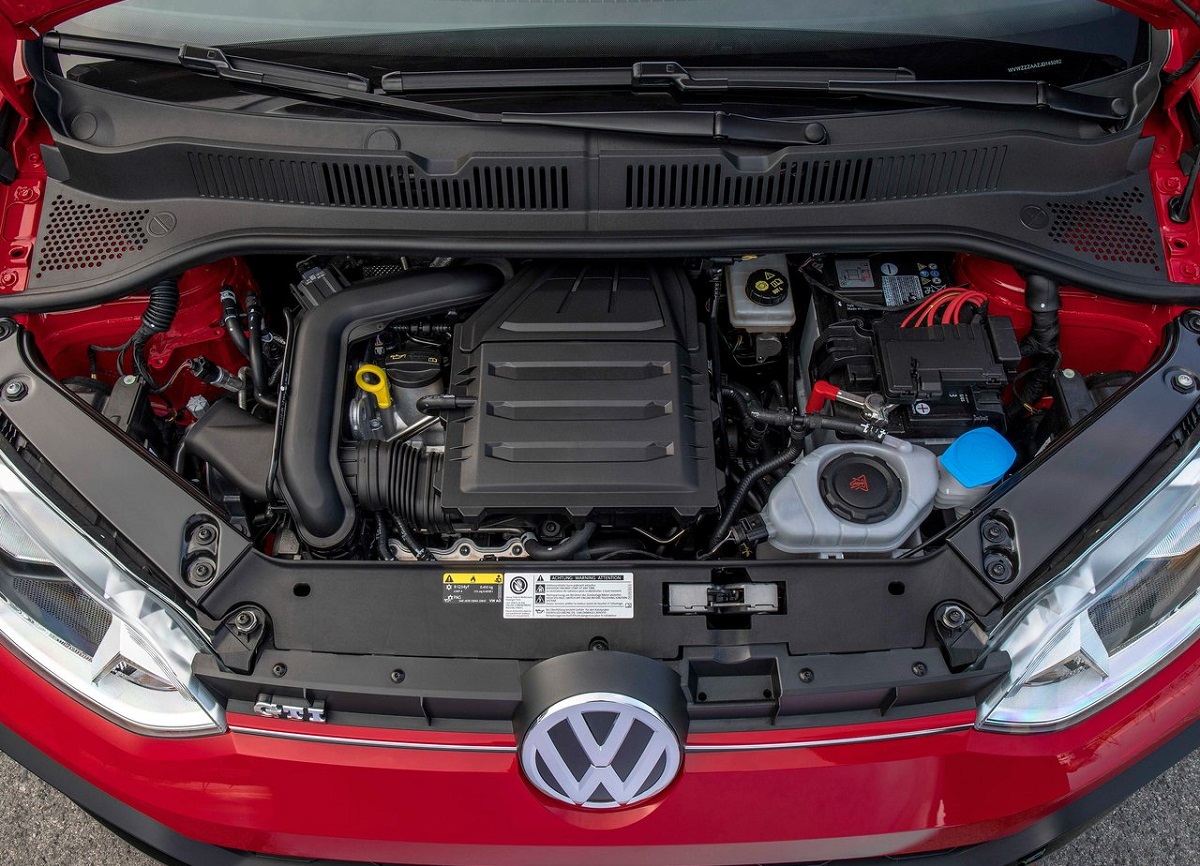 Volkswagen-Up_GTI-2018 (10).jpg