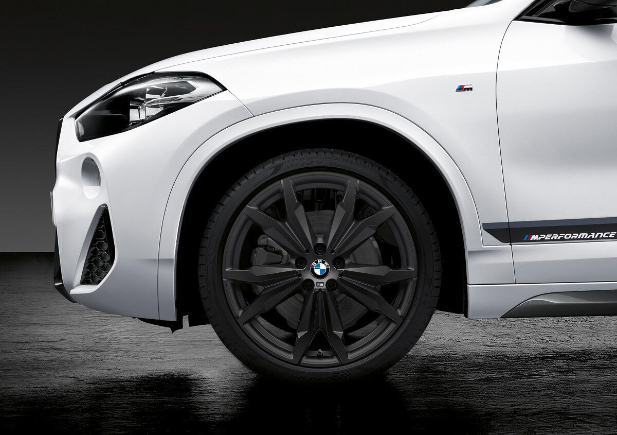 P90295142_highRes_the-new-bmw-x2-with-.jpg