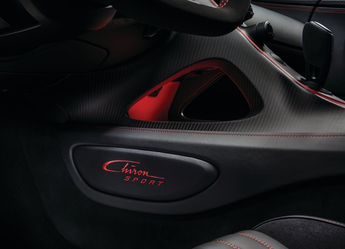 Bugatti-Chiron_Sport-2019 (3).jpg