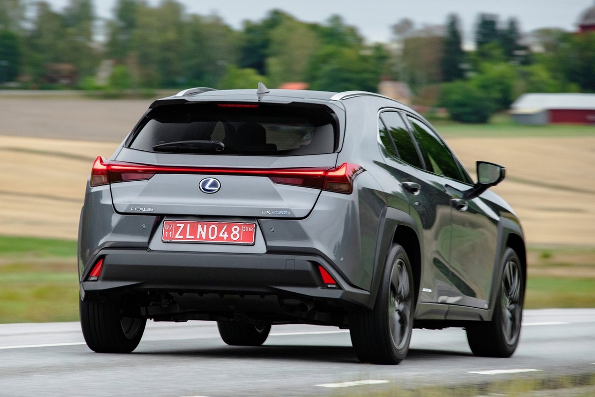 Lexus-UX-2019-3.jpg