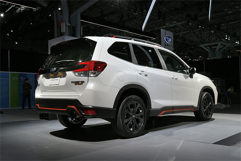 2018NYAS_Forester_100_low.jpg