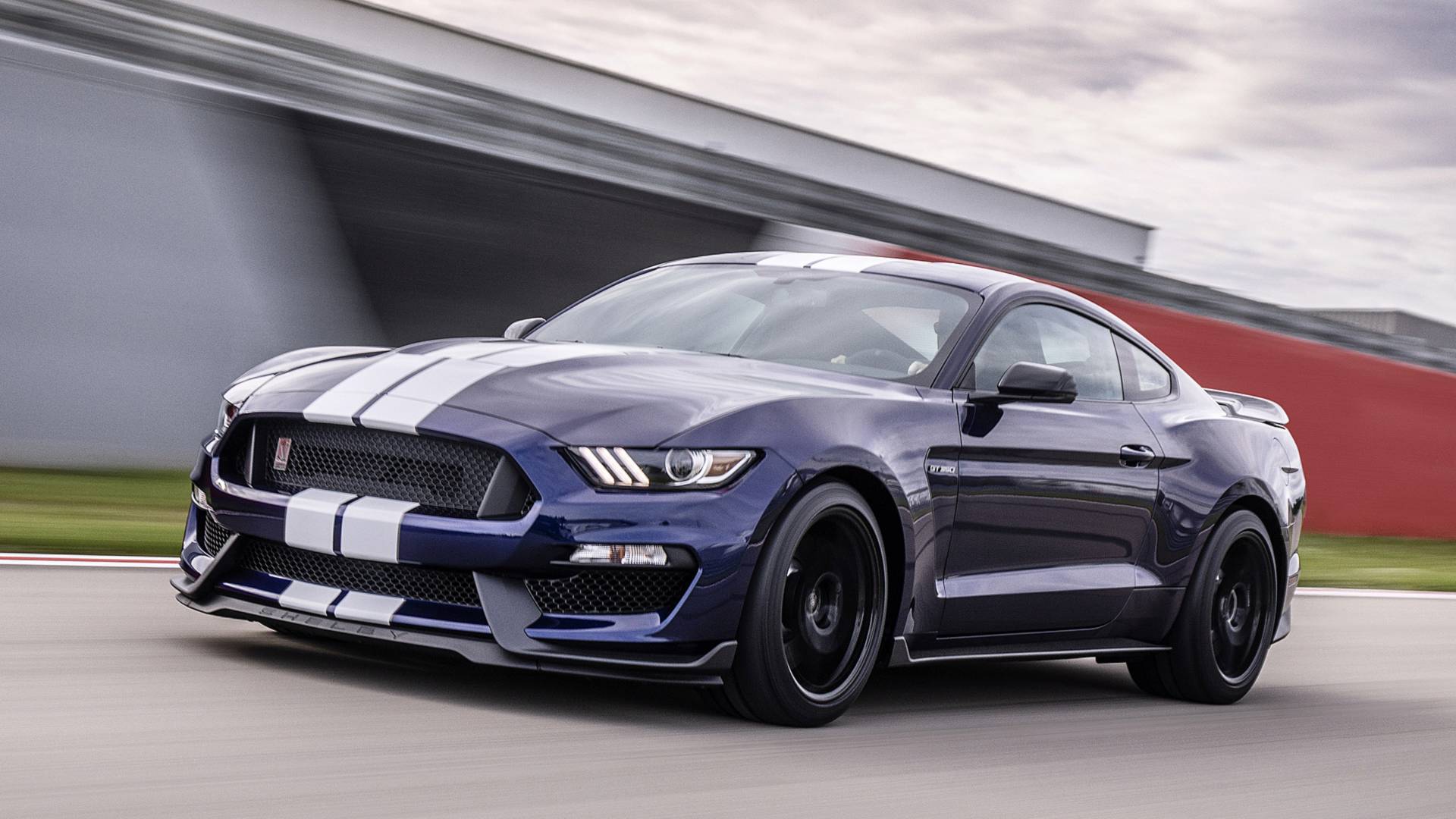 2019-ford-mustang-shelby-gt350.jpg