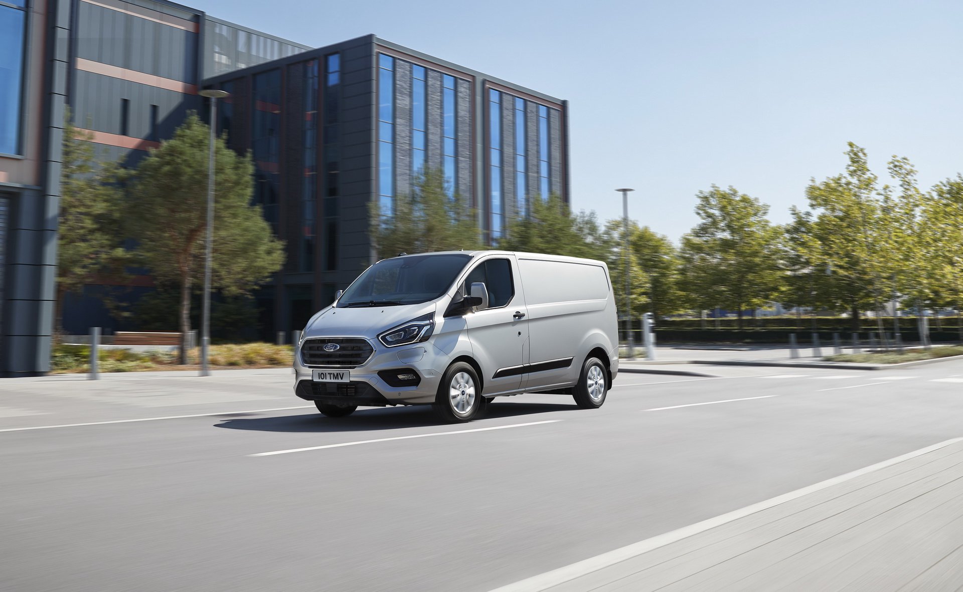 9818092e-ford-all-new-transit-two-tonne-custom-connect-20.jpg