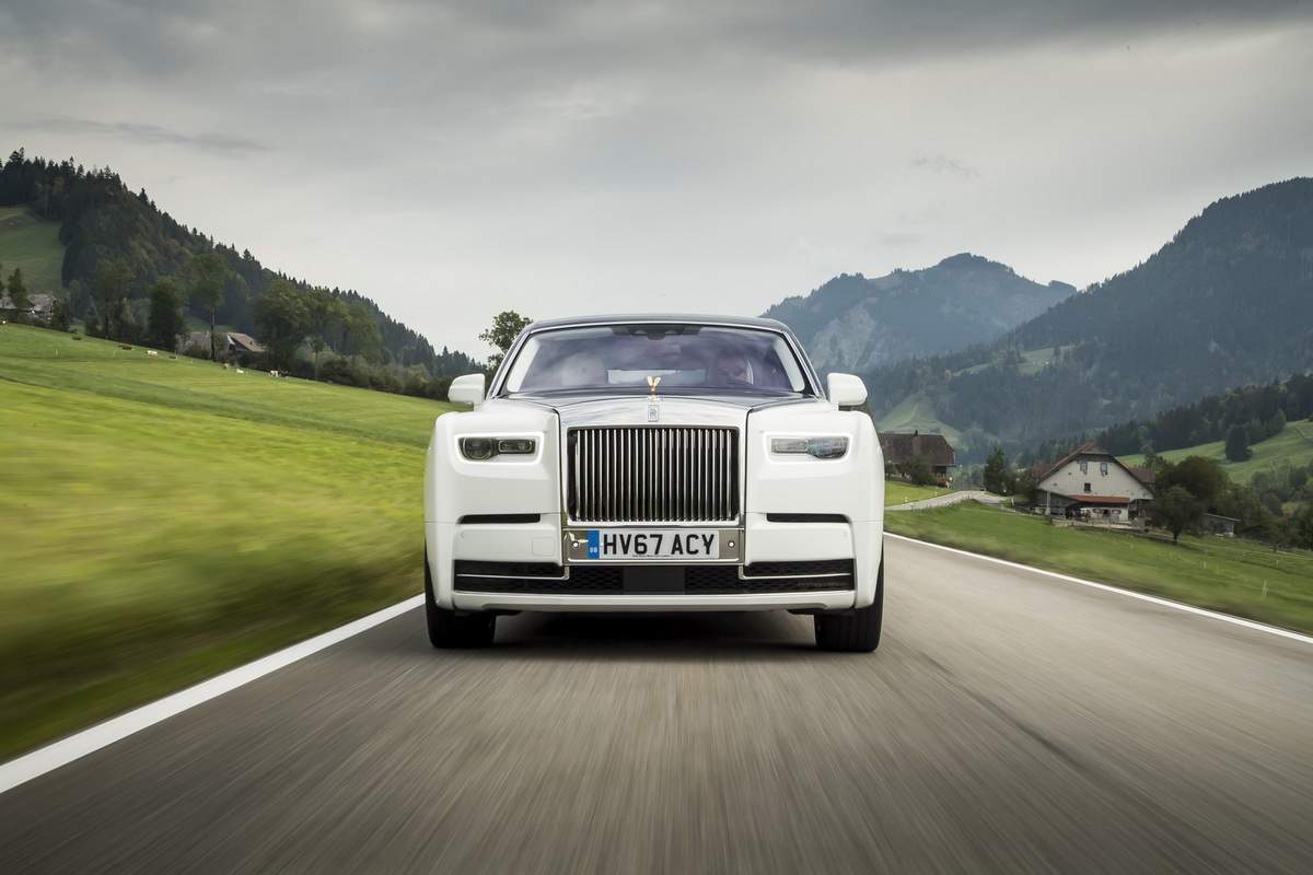 Rolls-Royce-Phantom-1.jpg