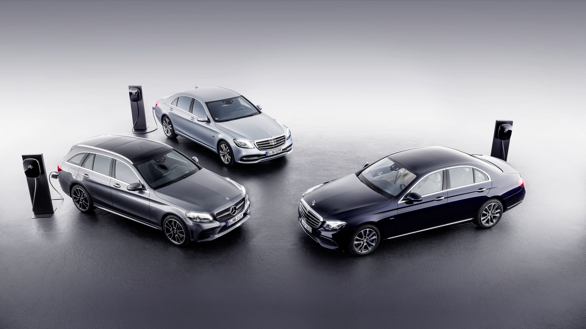 Mercedes-Plug-In-Hybrid-3.jpg