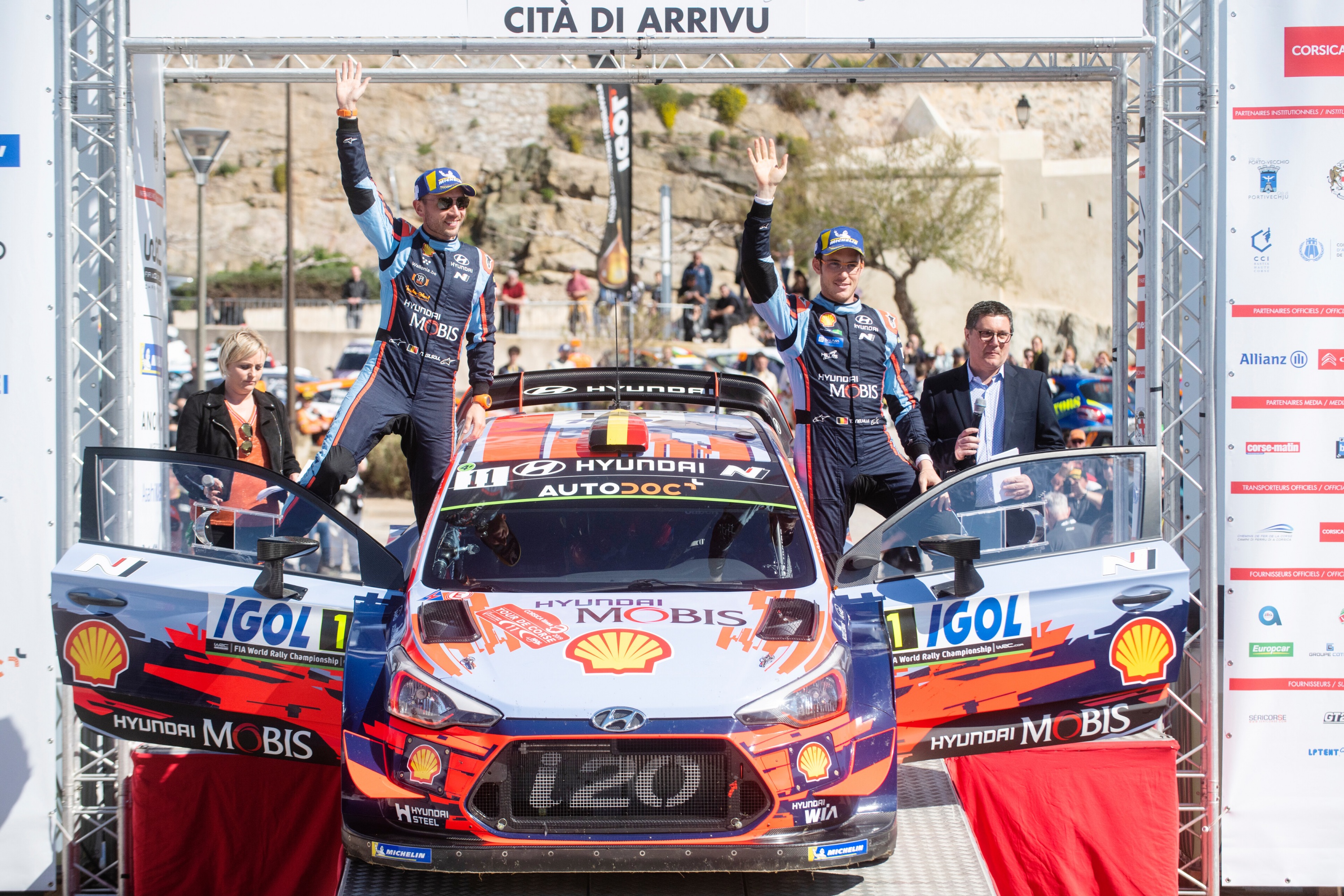 Thierry Neuville and Nicolas Gilsoul.jpg
