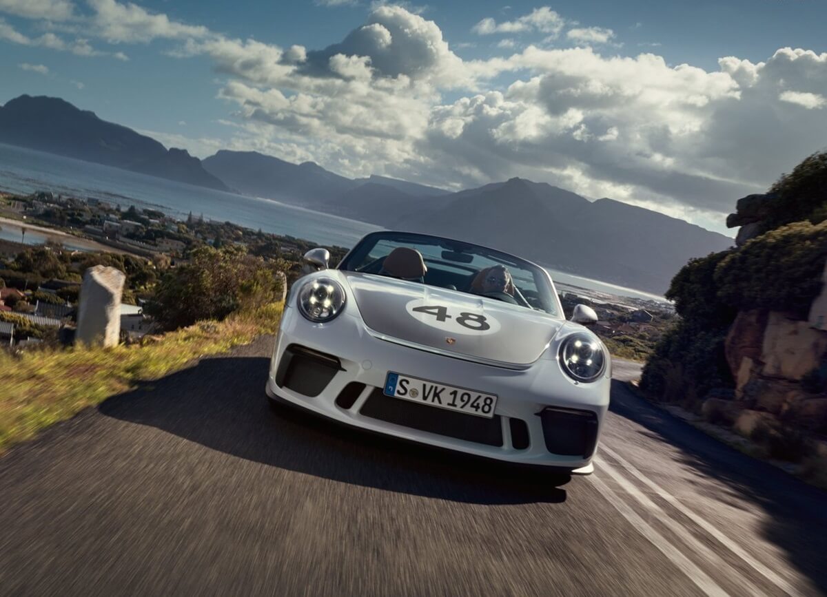 Porsche-911_Speedster-2019-3.jpg
