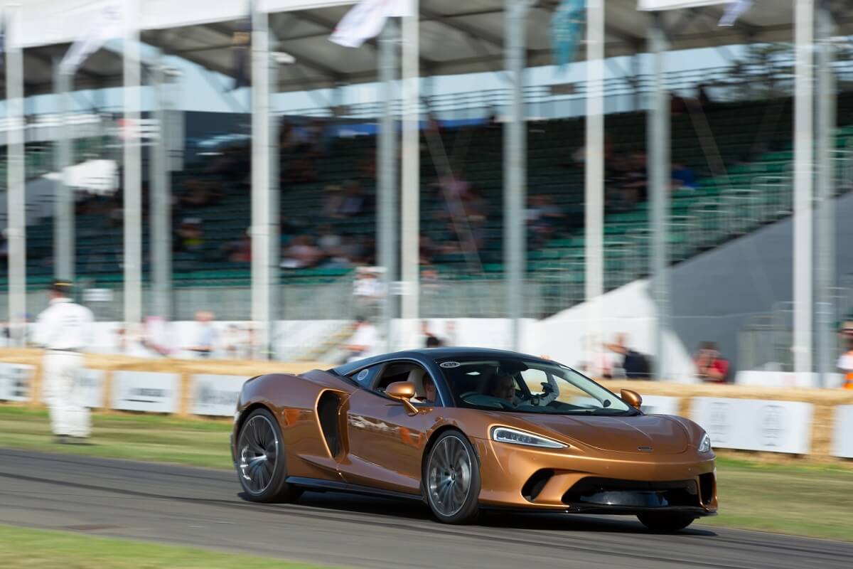 Small-11103--McLaren-GT-makes-global-dynamic-debut-at-Goodwood-Festival-of-Speed.jpg
