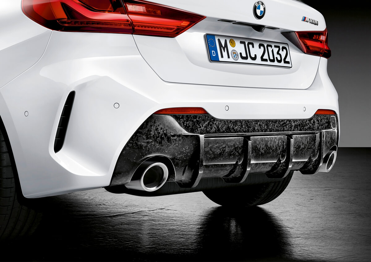 P90350990_highRes_the-all-new-bmw-1-se.jpg