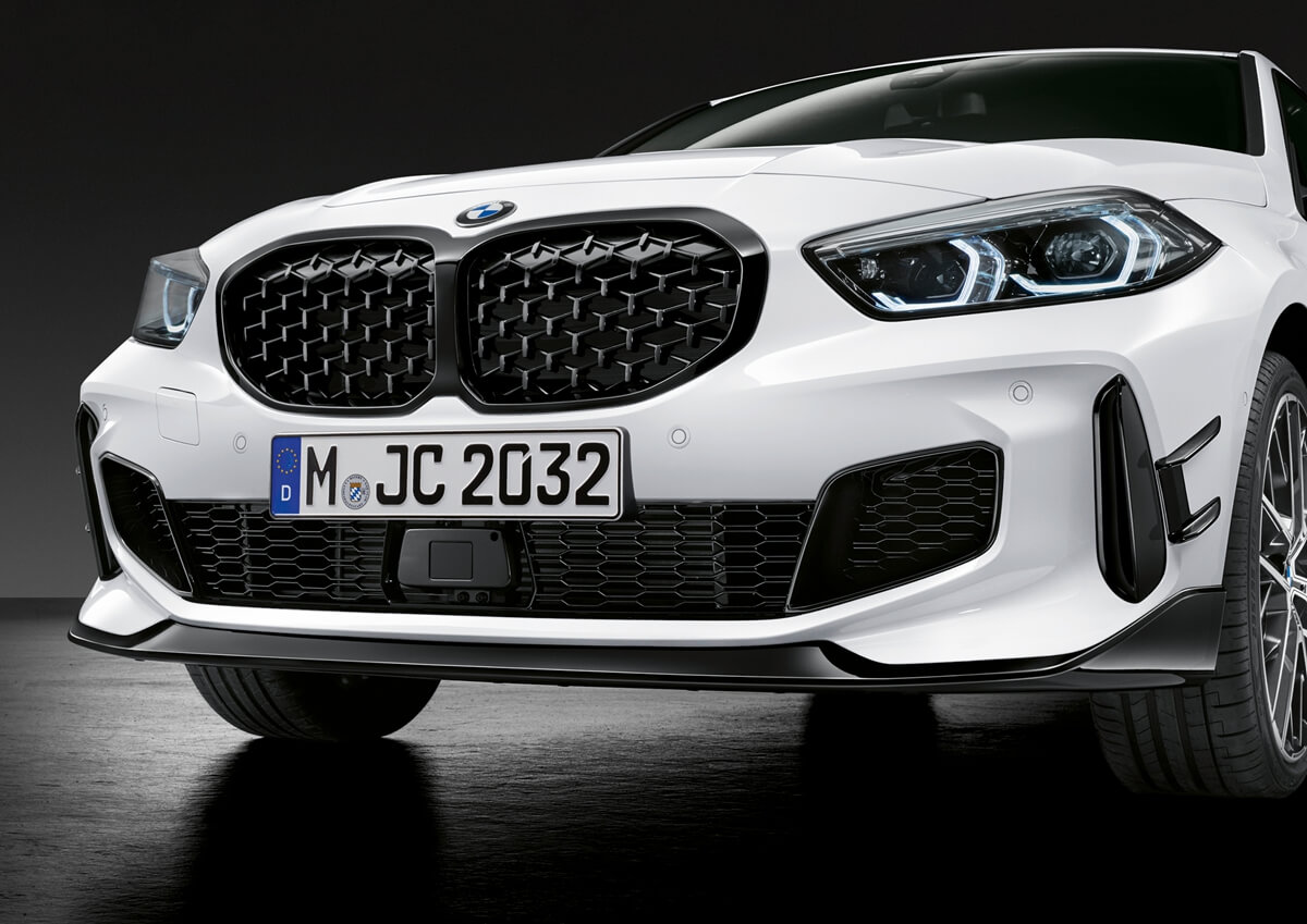 P90350997_highRes_the-all-new-bmw-1-se.jpg