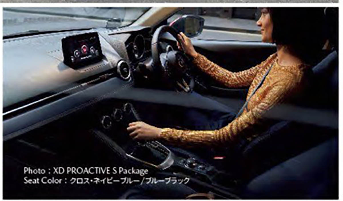 Mazda2_2.jpg