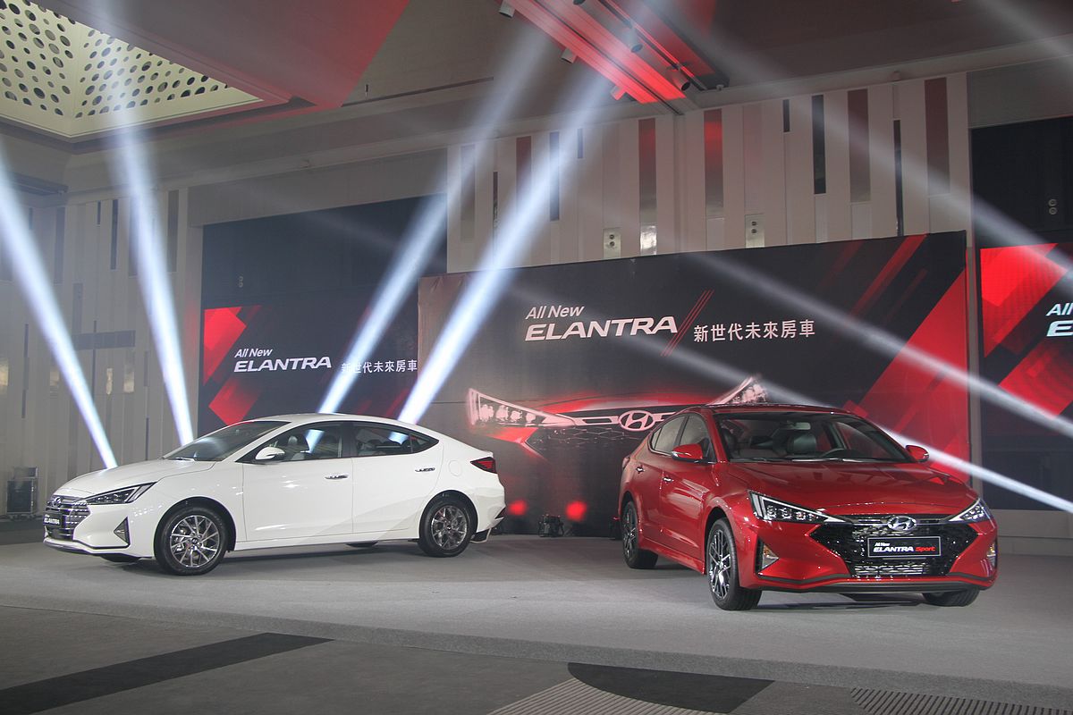 elantra.jpg
