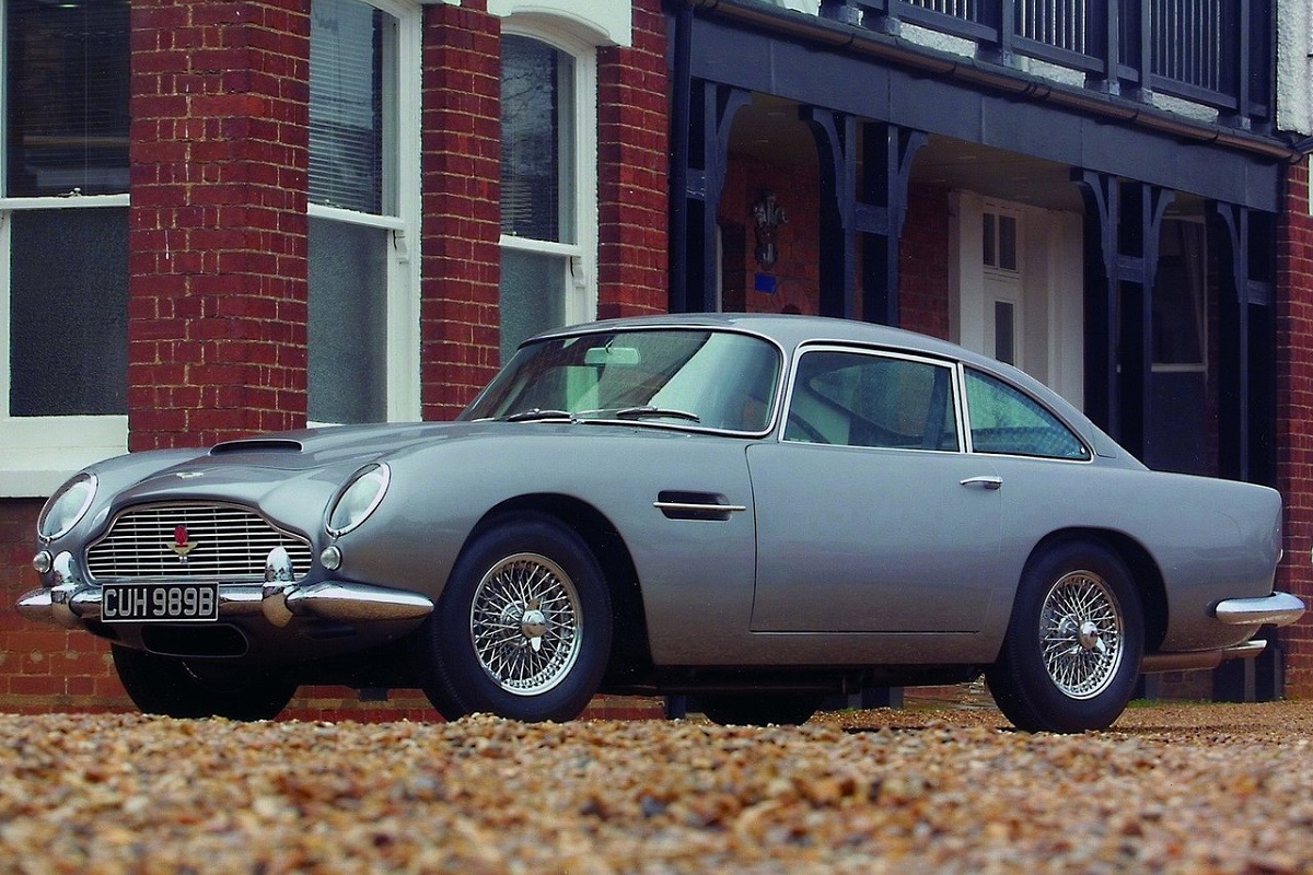 Aston_Martin-DB5-1963.jpg