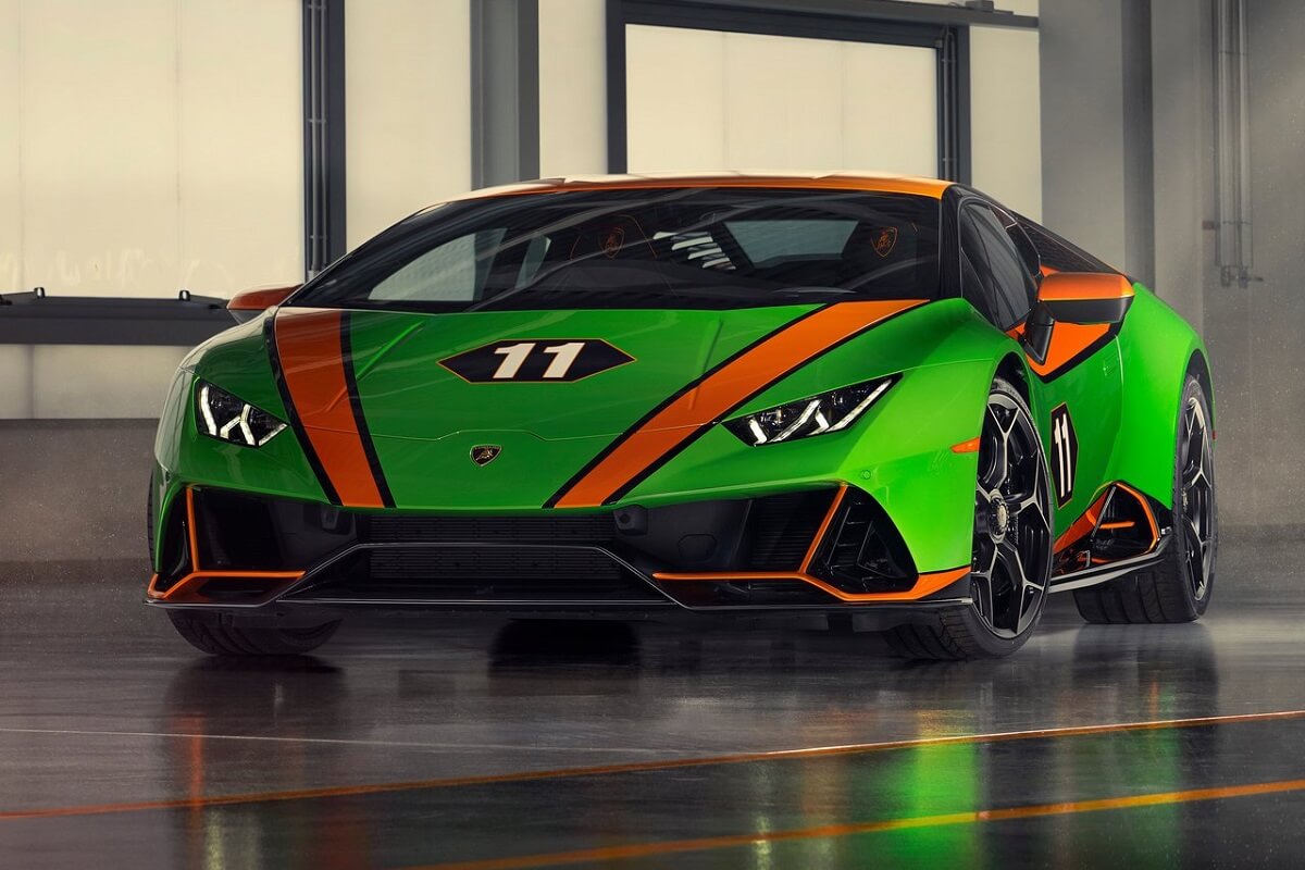 Lamborghini-Huracan_Evo_GT_Celebration-1.jpg