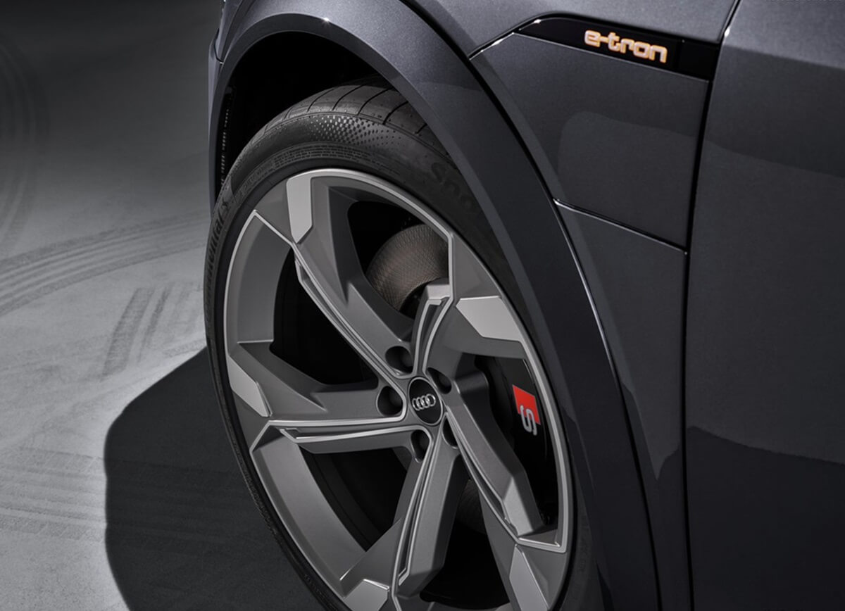 Audi-e-tron_S_Sportback-2021-10.jpg