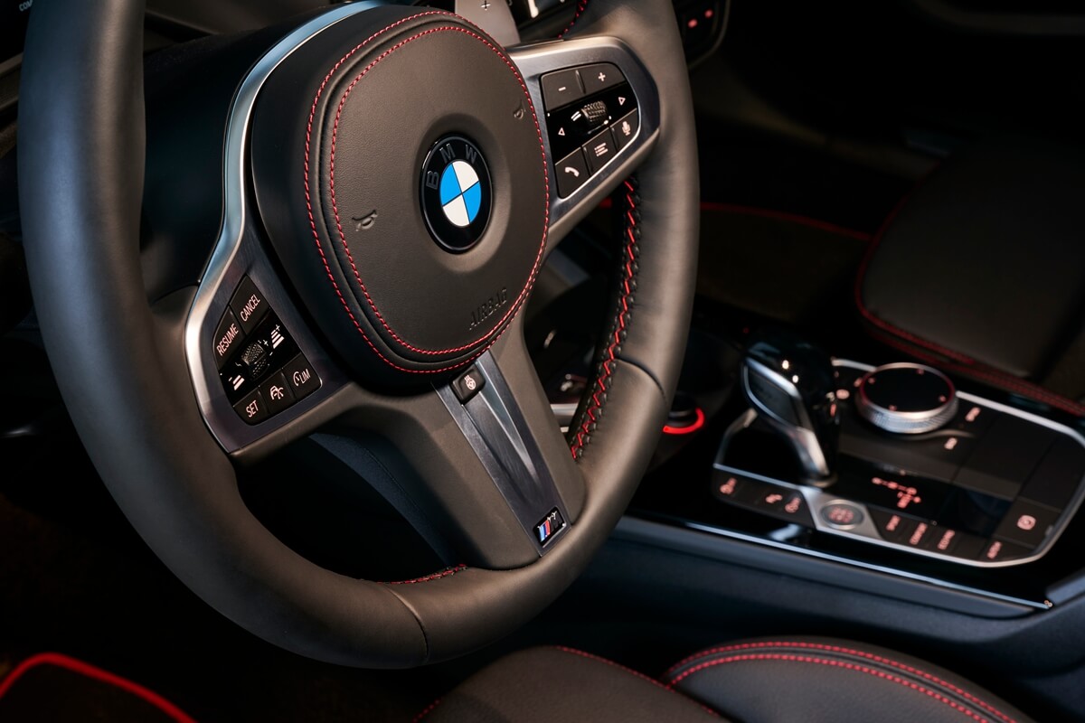 P90402211_highRes_the-all-new-bmw-128t.jpg