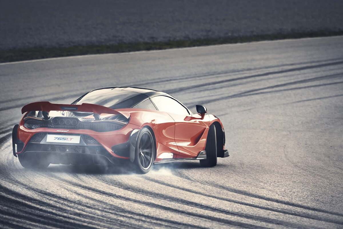 McLaren-765LT_Track_10.jpg