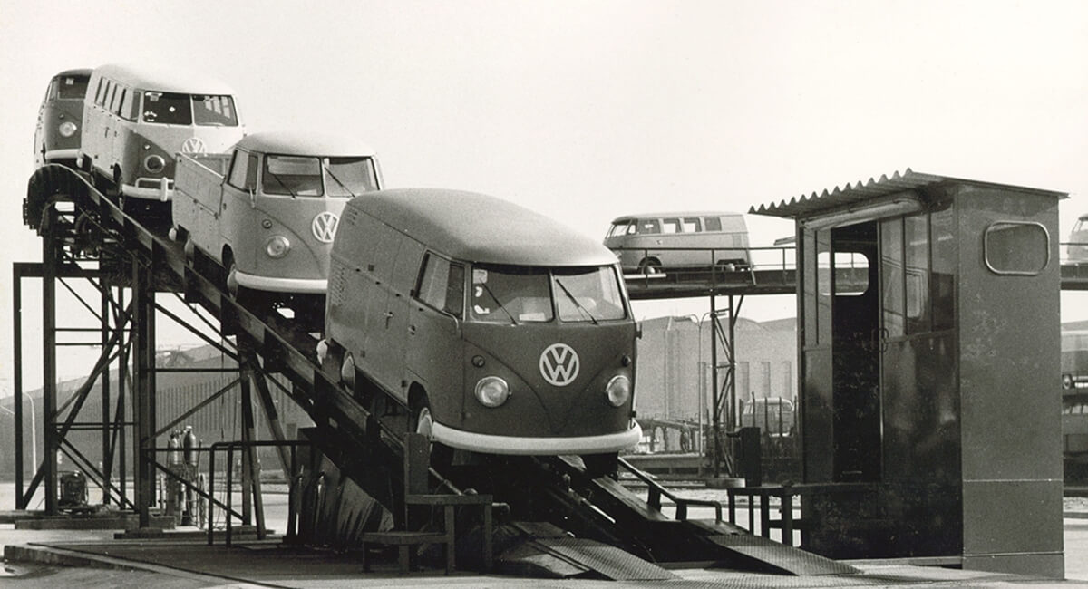 Volkswagen-Transporter-1.jpg