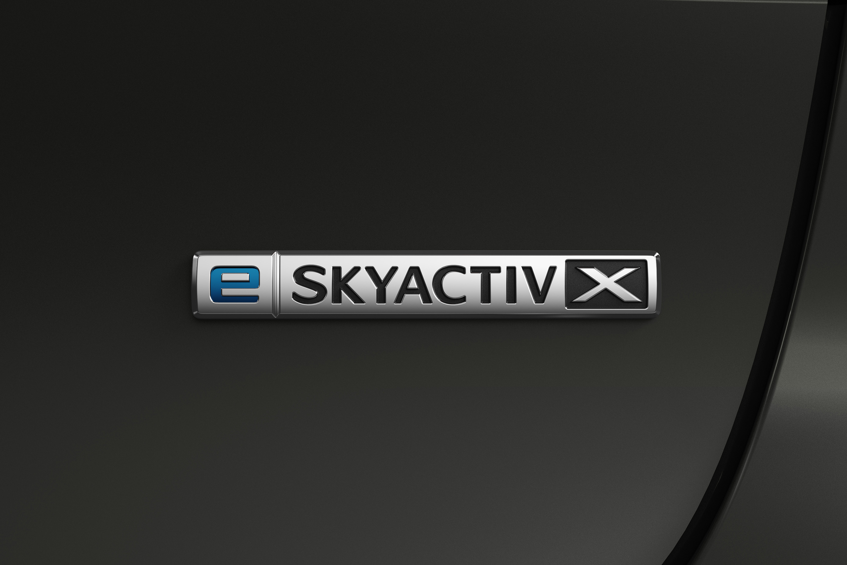 10.e-skyactiv_x_badge__l.jpg