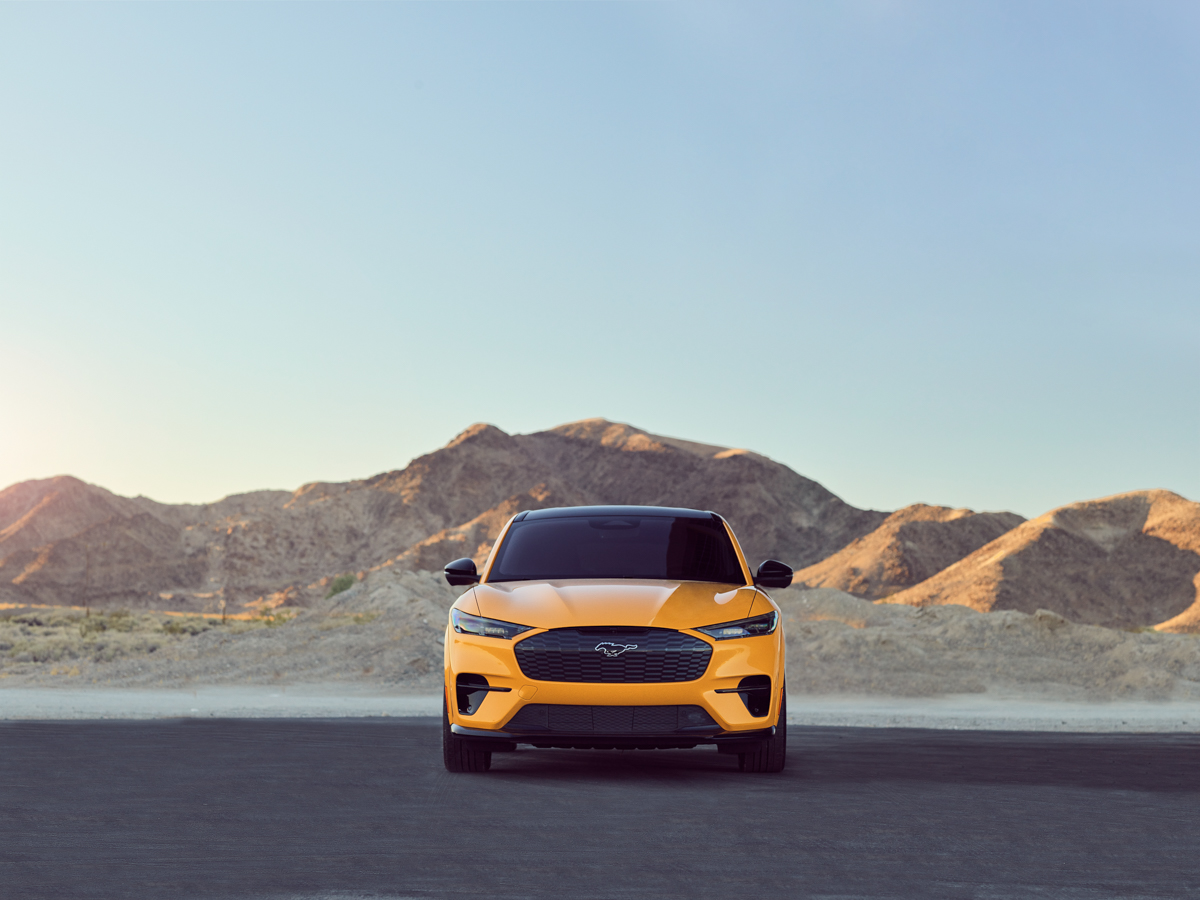 Mustang-Mach-E-GT-Performance-Edition-02.jpg