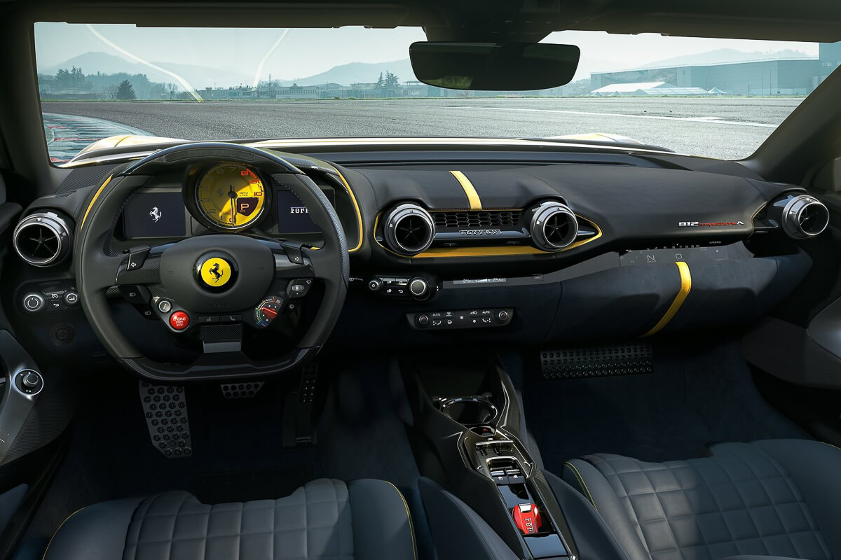 Ferrari-812_Competizione-2021-1600-0a.jpg