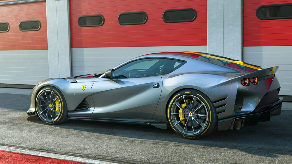 Ferrari_812_Competizione_2.jpg