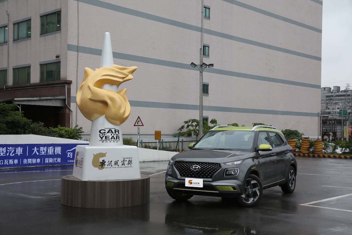 03 2021最佳國產小型SUV Hyundai Venue.JPG
